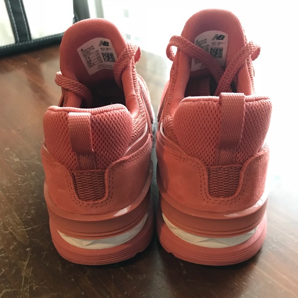 SOLD on Ⓜ️ - Picture 3 of 6